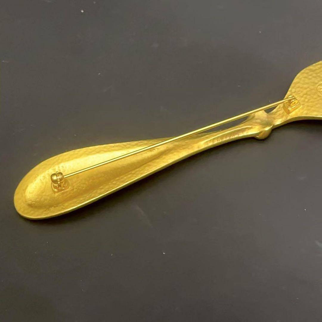 E*n様 希少！KARL LAGERFELD カールラガーフェルド ブローチ 4 - メルカリ