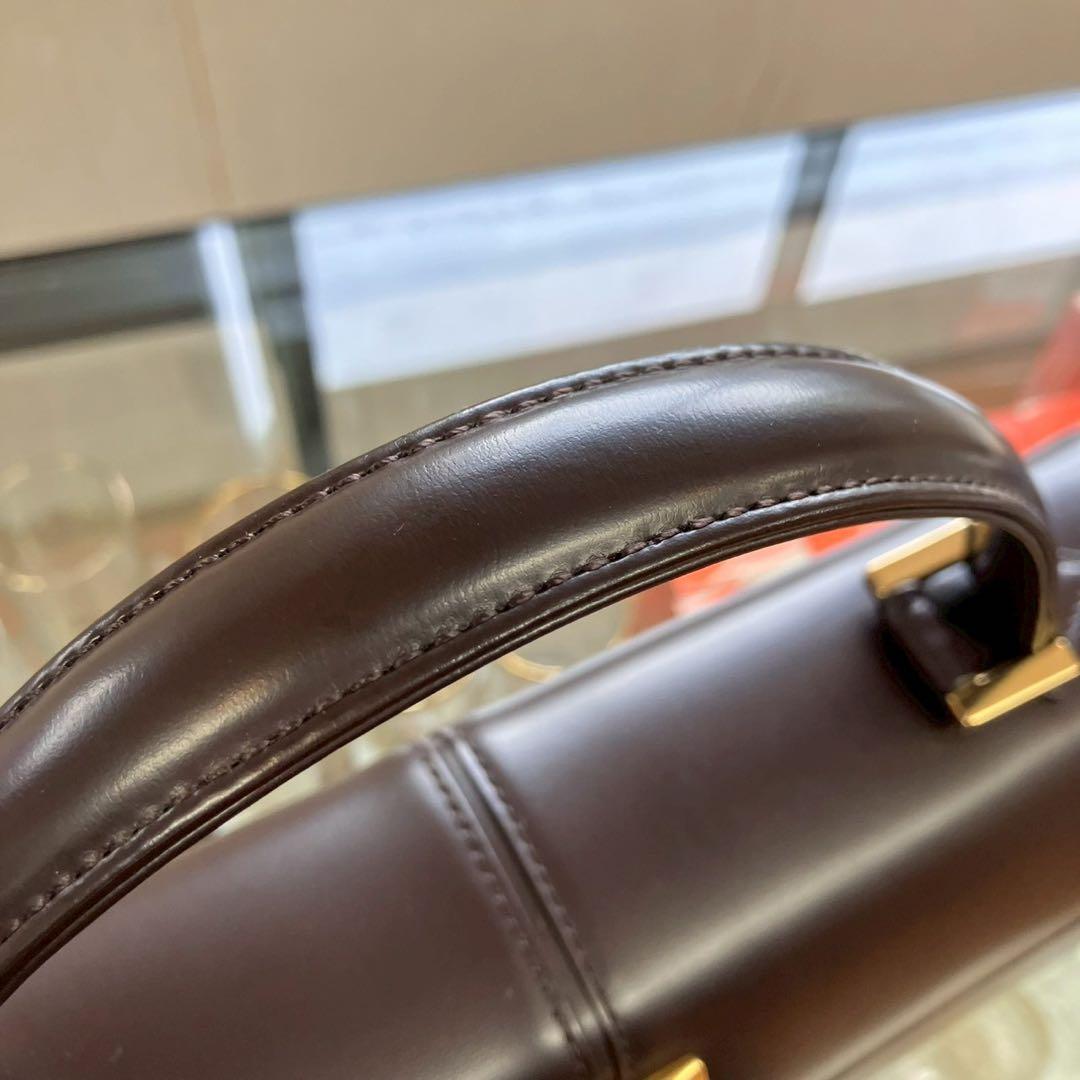 る*る様 未使用　イヴサンローラン　ロゴ金具　ダークブラウン　ハンドバッグ　長期