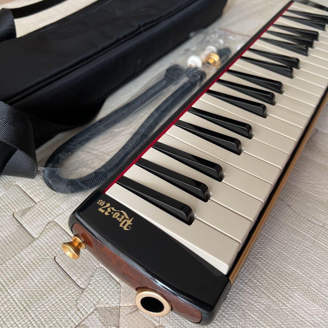 SUZUKI 鍵盤ハーモニカ メロディオンアルト PRO-37v3