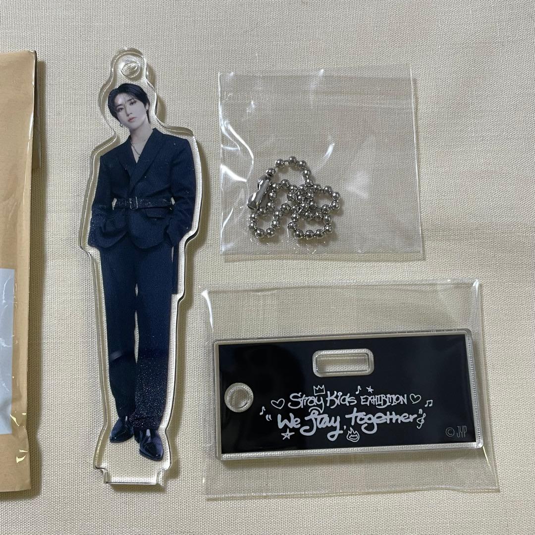 即購入可】Stray Kids 展覧会 アクスタ アクキー ハン - メルカリ
