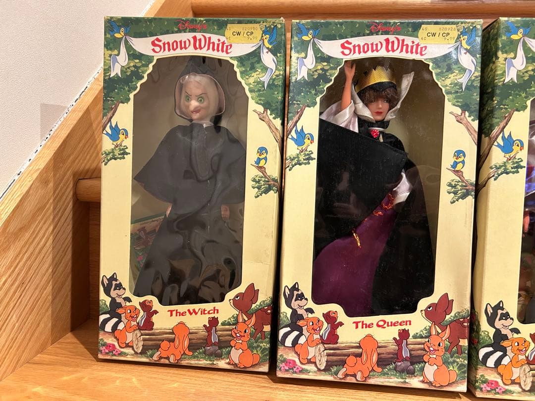 ディズニー フィギュア 白雪姫 7人の小人 王子様 継母 魔女 新品 ドール