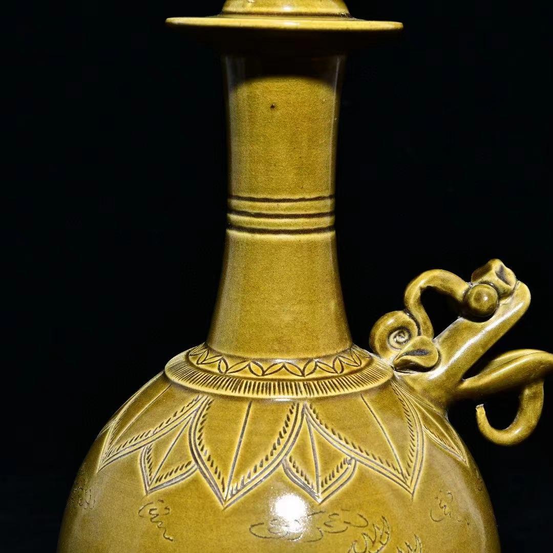 中国古美術 旧蔵の陶磁器鶴模様の静瓶 18x35cm 茶道具 案頭 置物