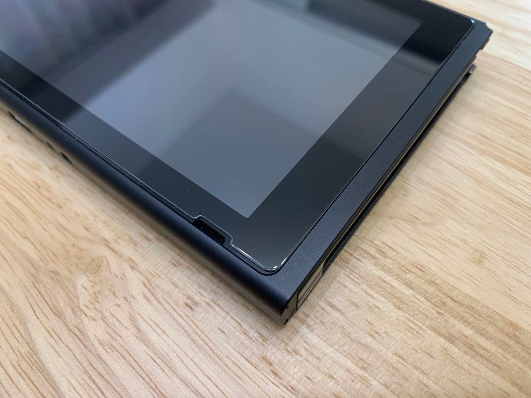 【美品】Switch 2023年製 本体のみ(おまけ付き)