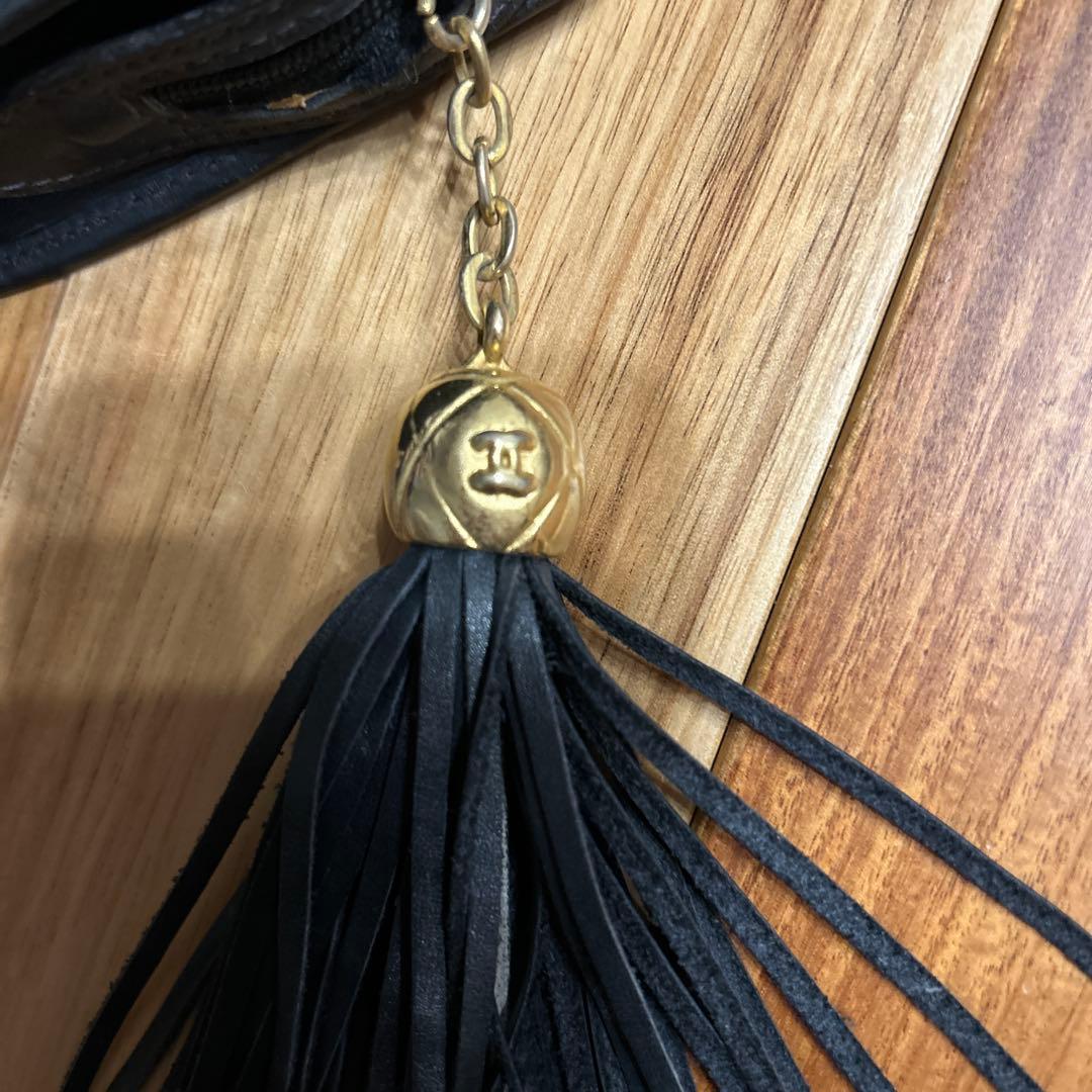 シャネル　斜めがけポシェット　紺色