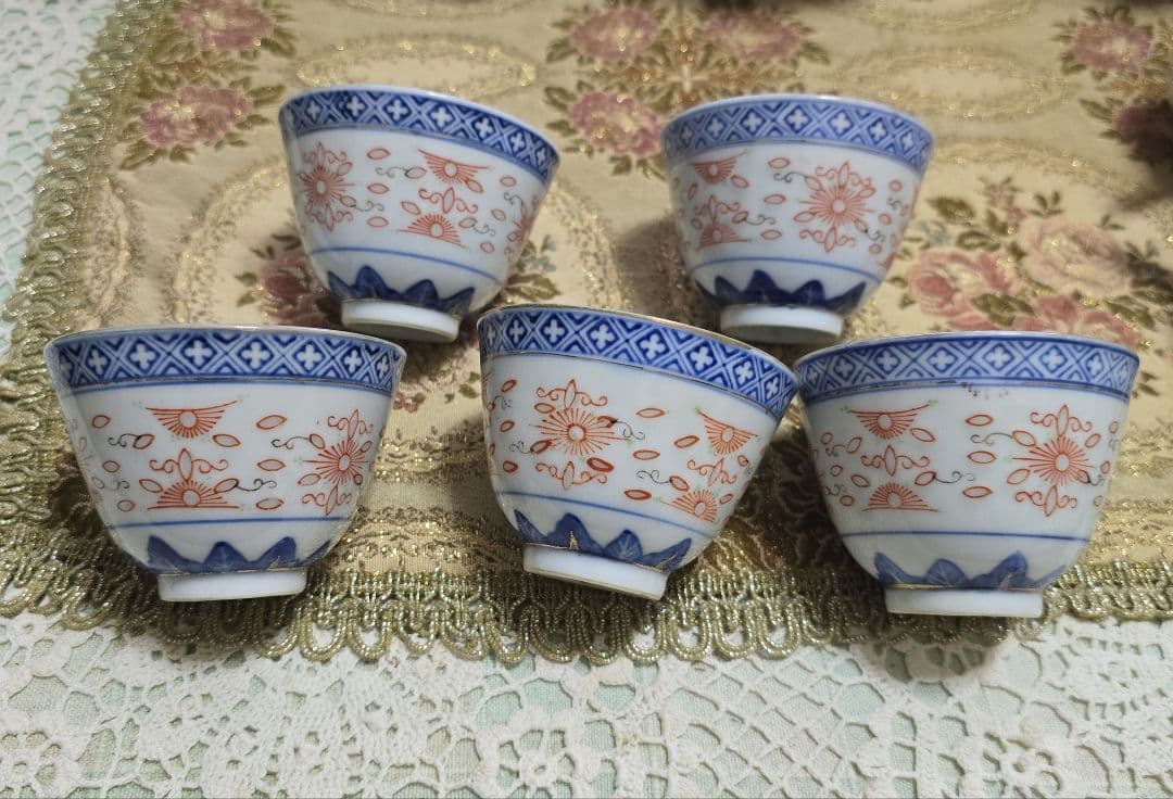 中国 景徳鎮 蛍焼 5客 赤絵 金彩 透かし 茶碗 玩玉 蛍手