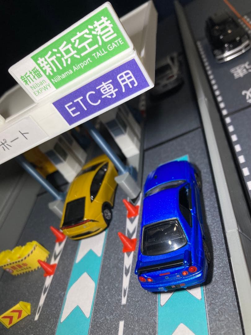 1:64 ミニカージオラマ 高速道路 料金所セット
