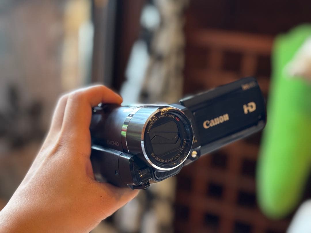 Canon IXY HF21 ビデオカメラ ケース付