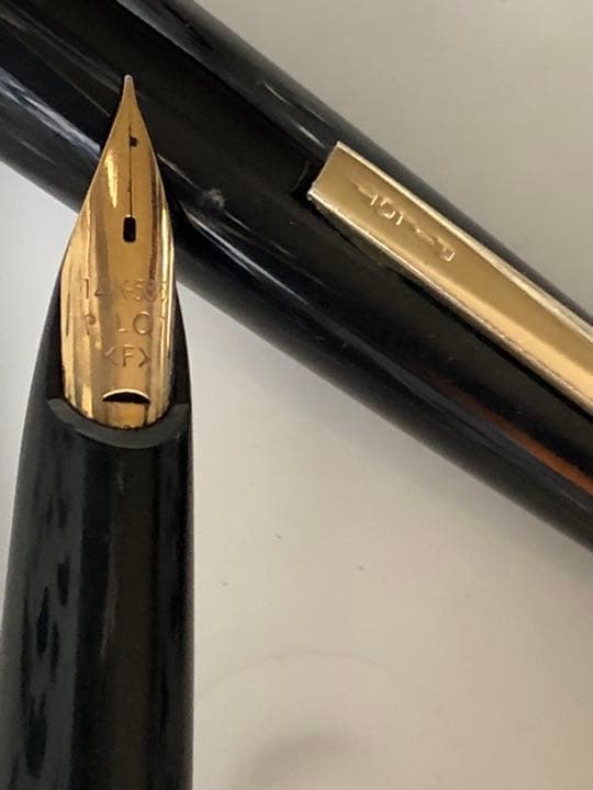 パイロット万年筆。エリート 廃盤 14K 585