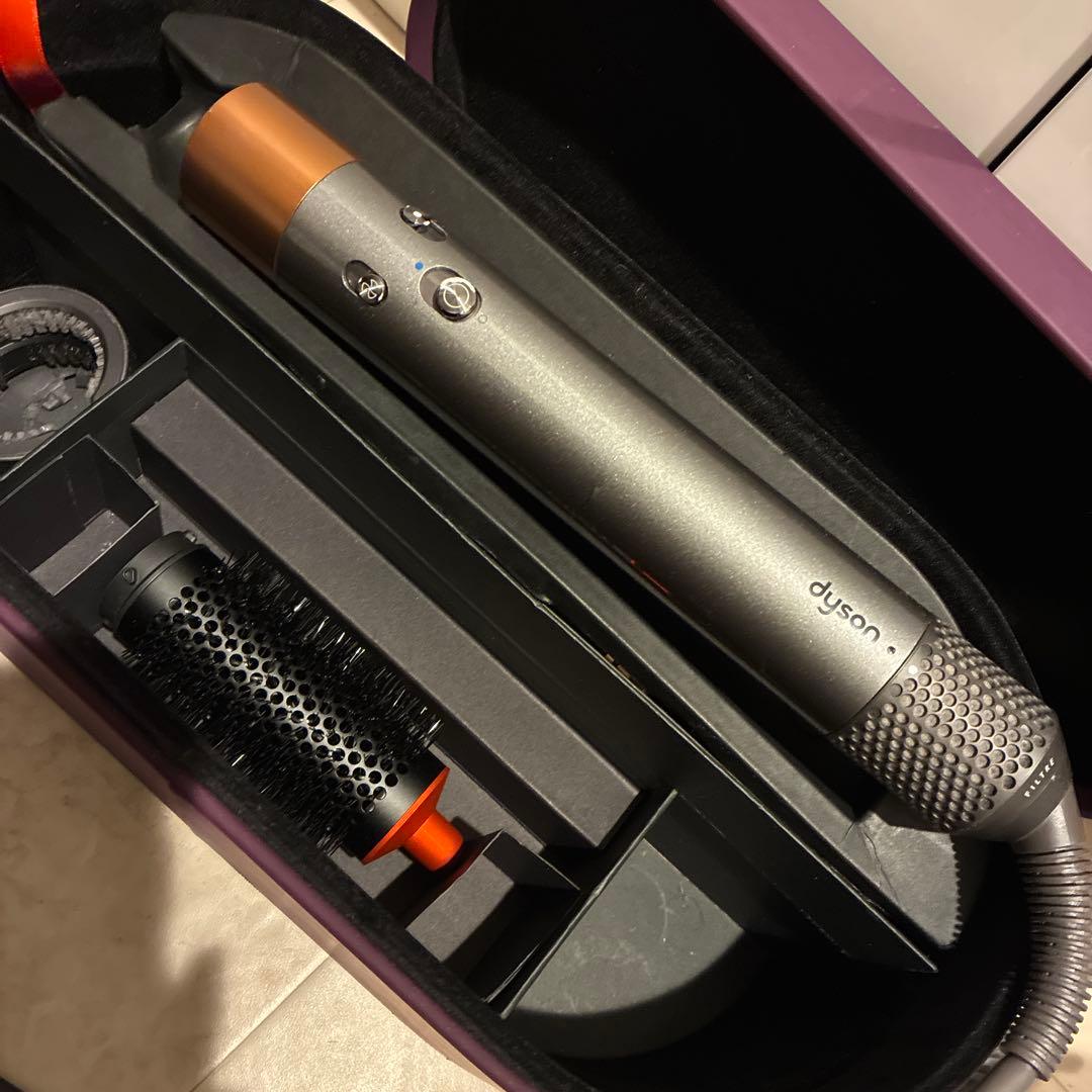 Dyson Airwrap ヘアスタイラー