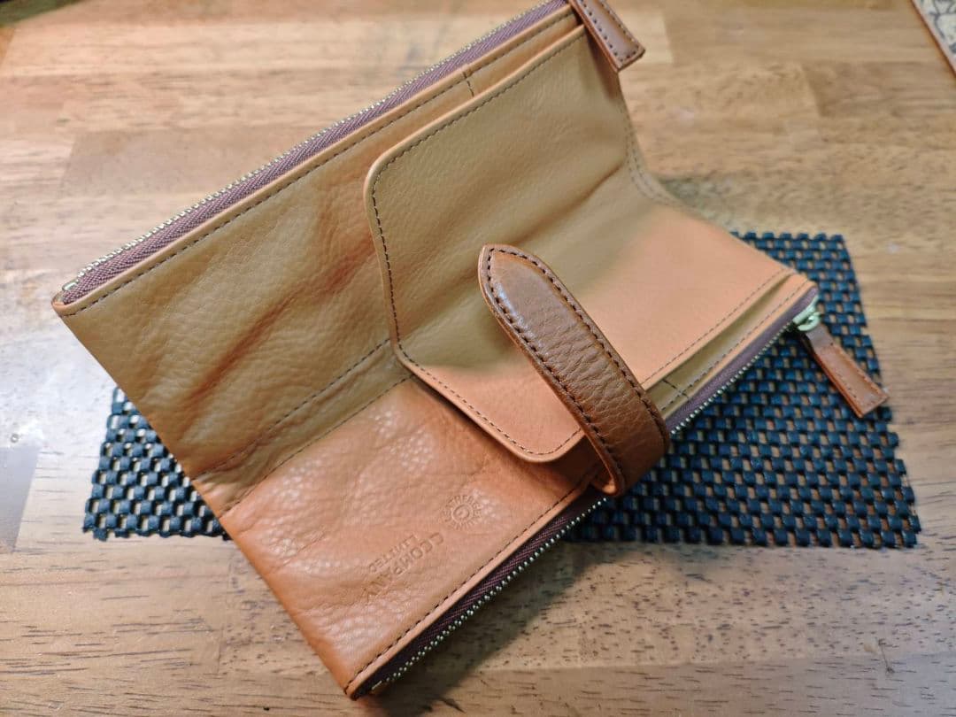 【お値下げ中】Cカンパニー　ルポプリモペンケース　ウイスキー