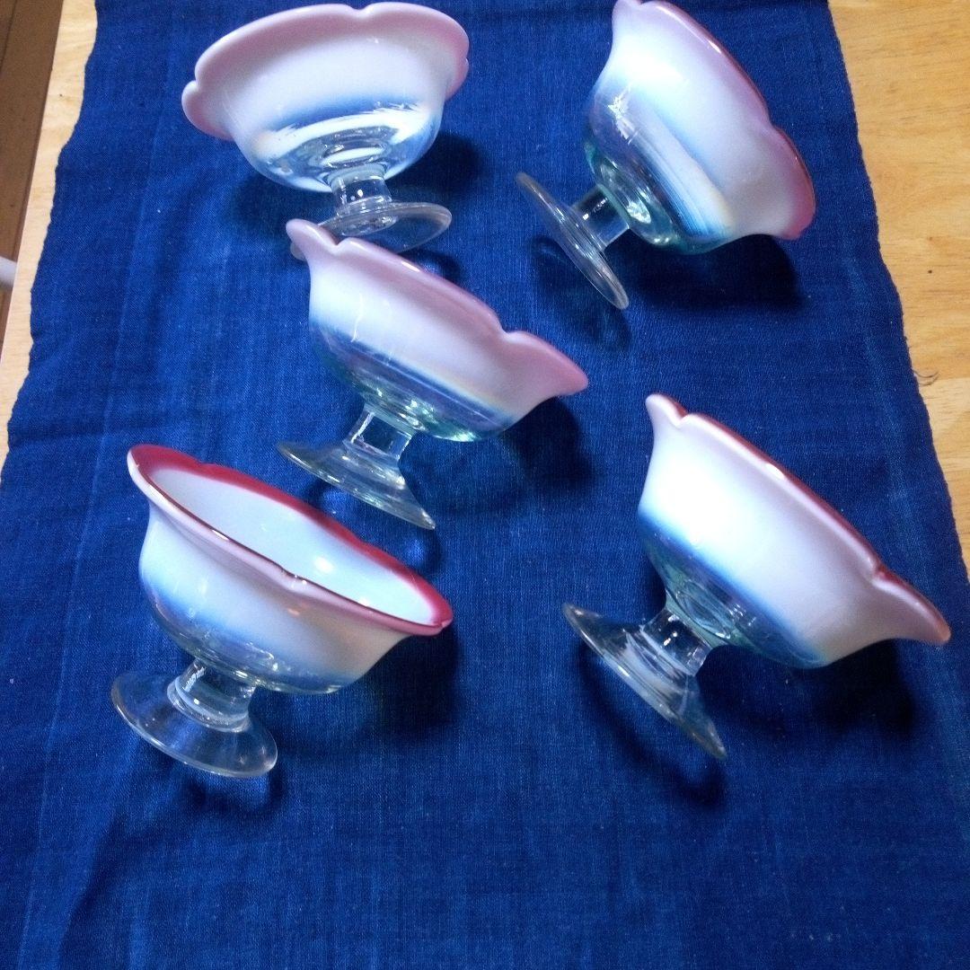 明治大正ロマン 輪花形 赤と乳白色の氷コップ5客