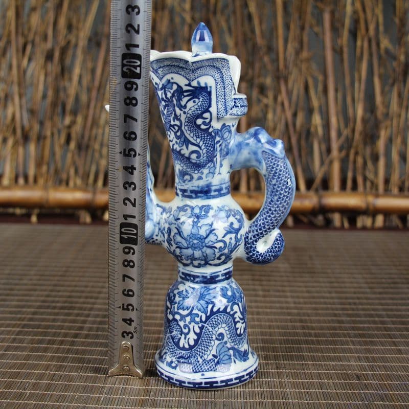 青花磁 鹿頭尊 置物 景徳鎮 陶磁器 装飾品 現代工芸品 美術品