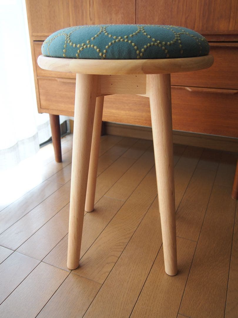 ヨッシーさん専用 ミナペルホネン ハンドメイド ラウンドスツール タンバリン