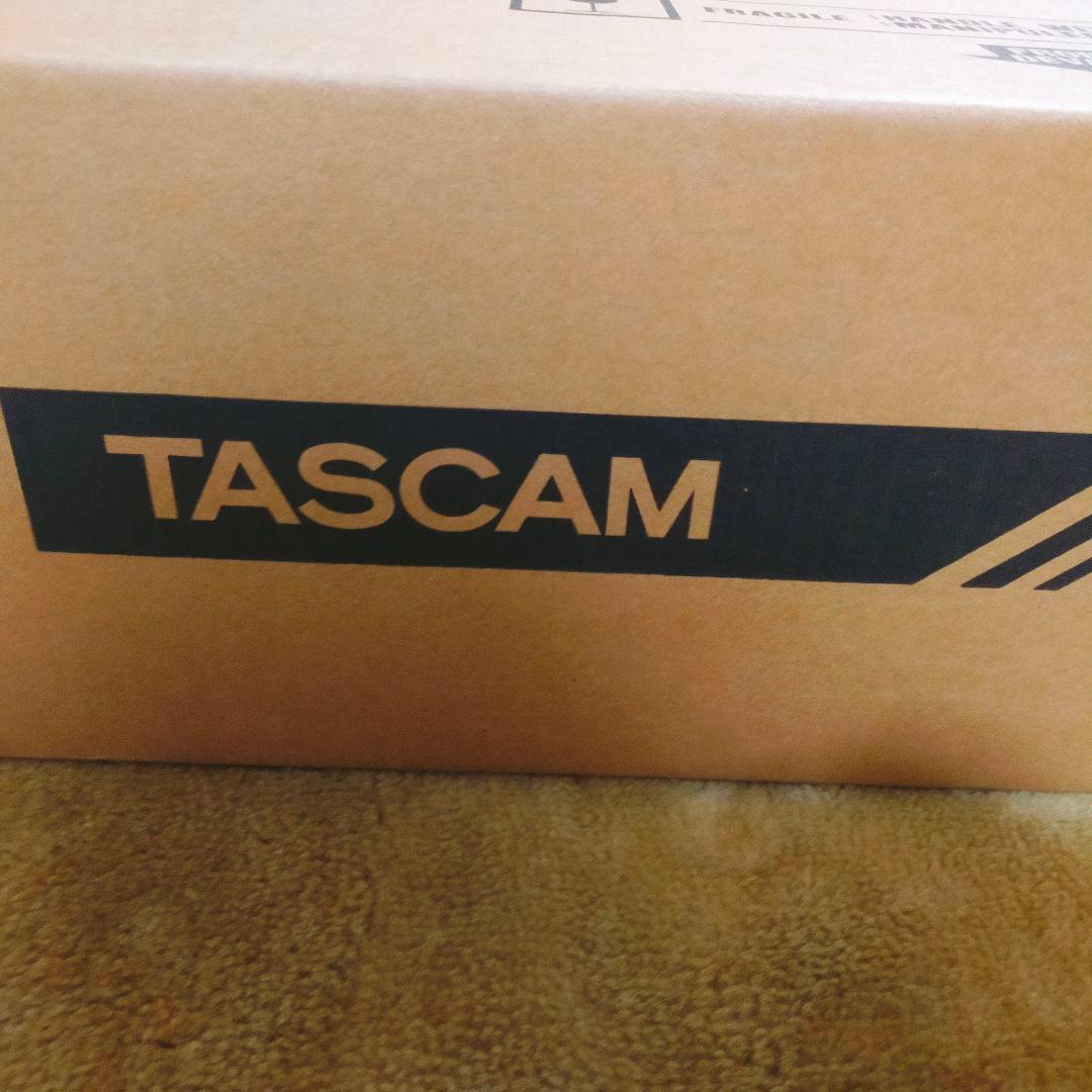 TASCAM CD-200BT CDプレーヤー