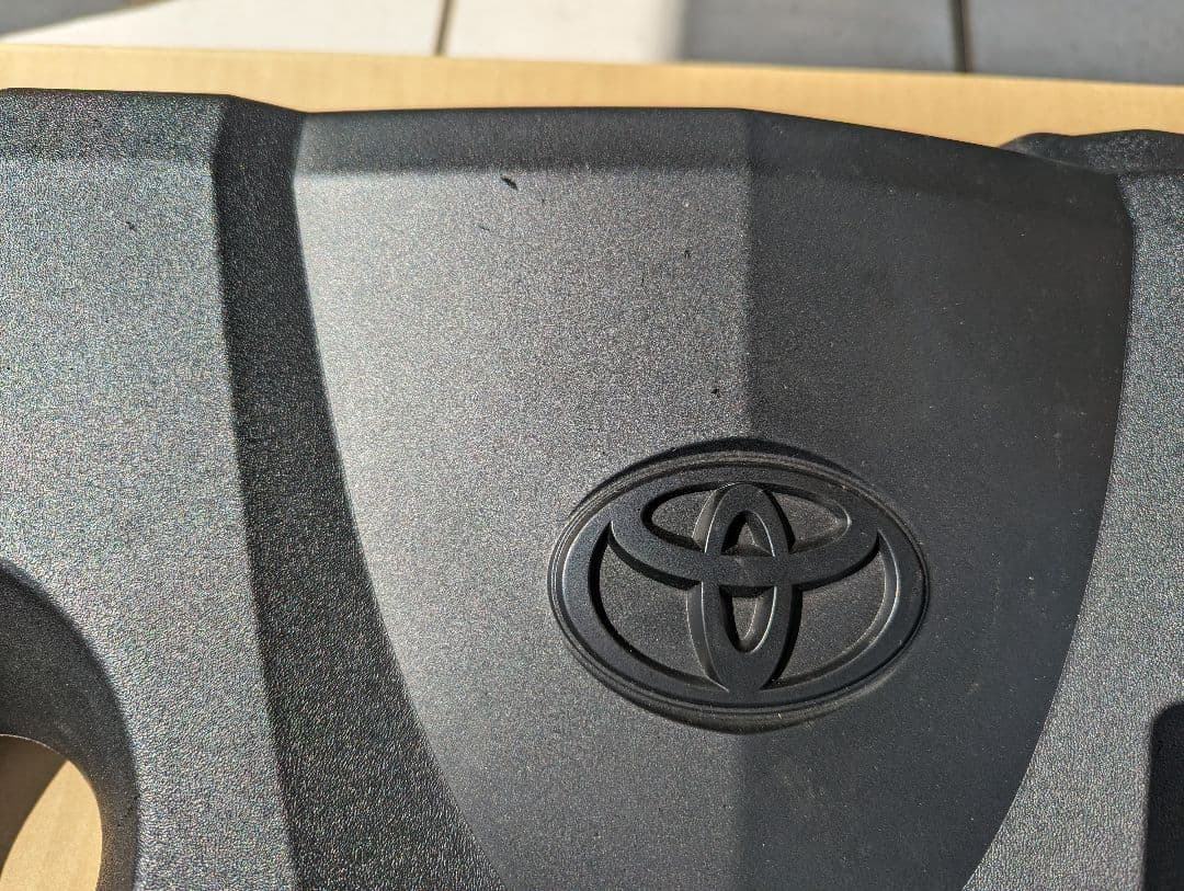 80系ハリアーハイブリッド エンジンカバー 純正品 トヨタ - メルカリ
