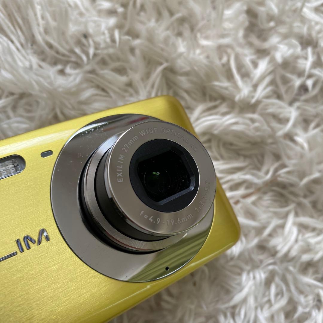 美品！CASIO カシオ EX-Z800 コンパクトデジタルカメラ イエロー