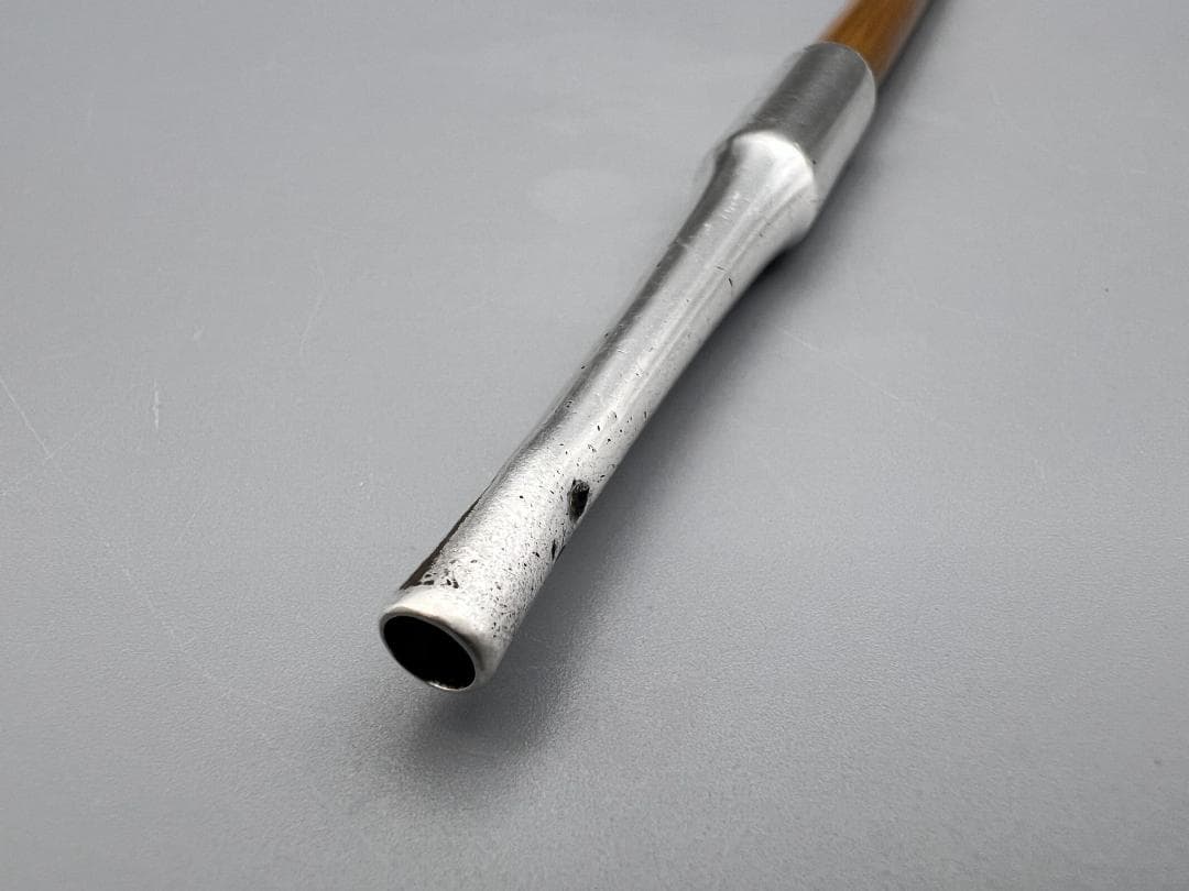 銀製　煙管　キセル　梅図　銀細工　アンティーク　重量約29g