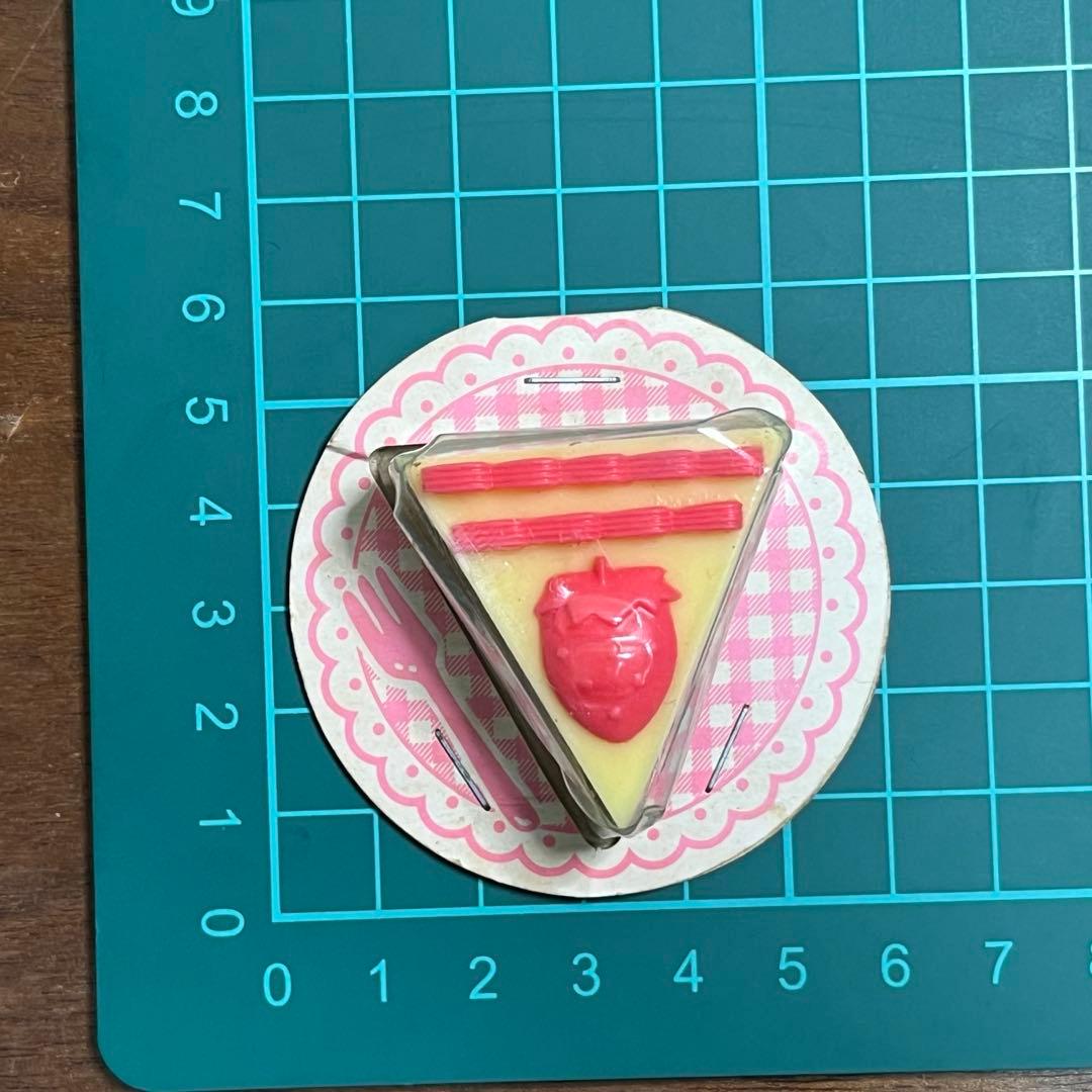 昭和レトロ　クツワ　ショートケーキ 消しゴム 未使用　日本製