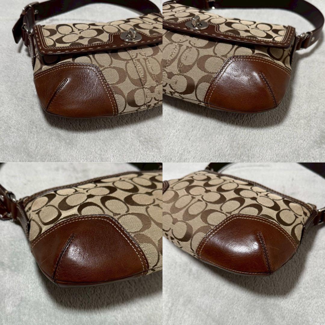 バッグ Coach Signature Turn Lock Shoulder Bag