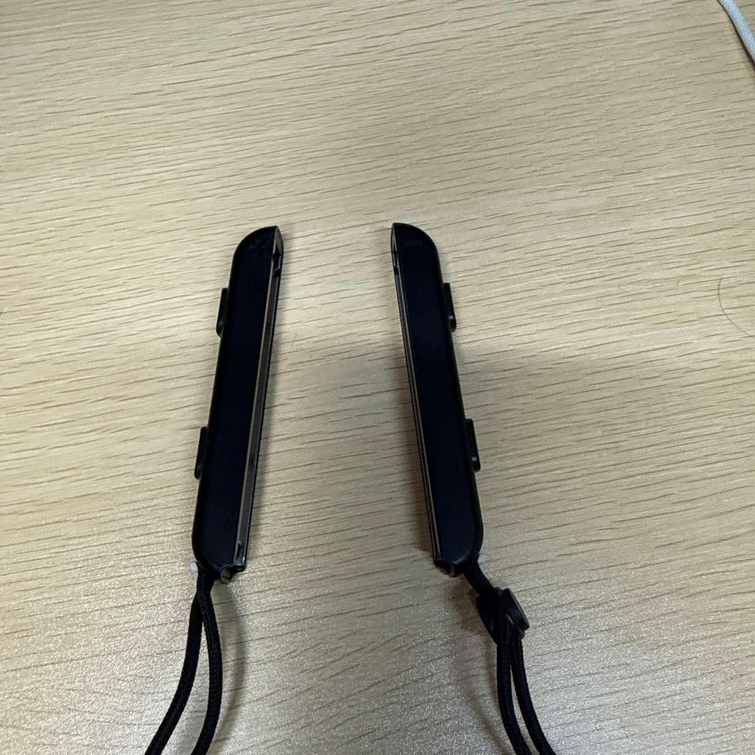 Nintendo Switch 本体 グレー　ドック、グリップ、ストラップ