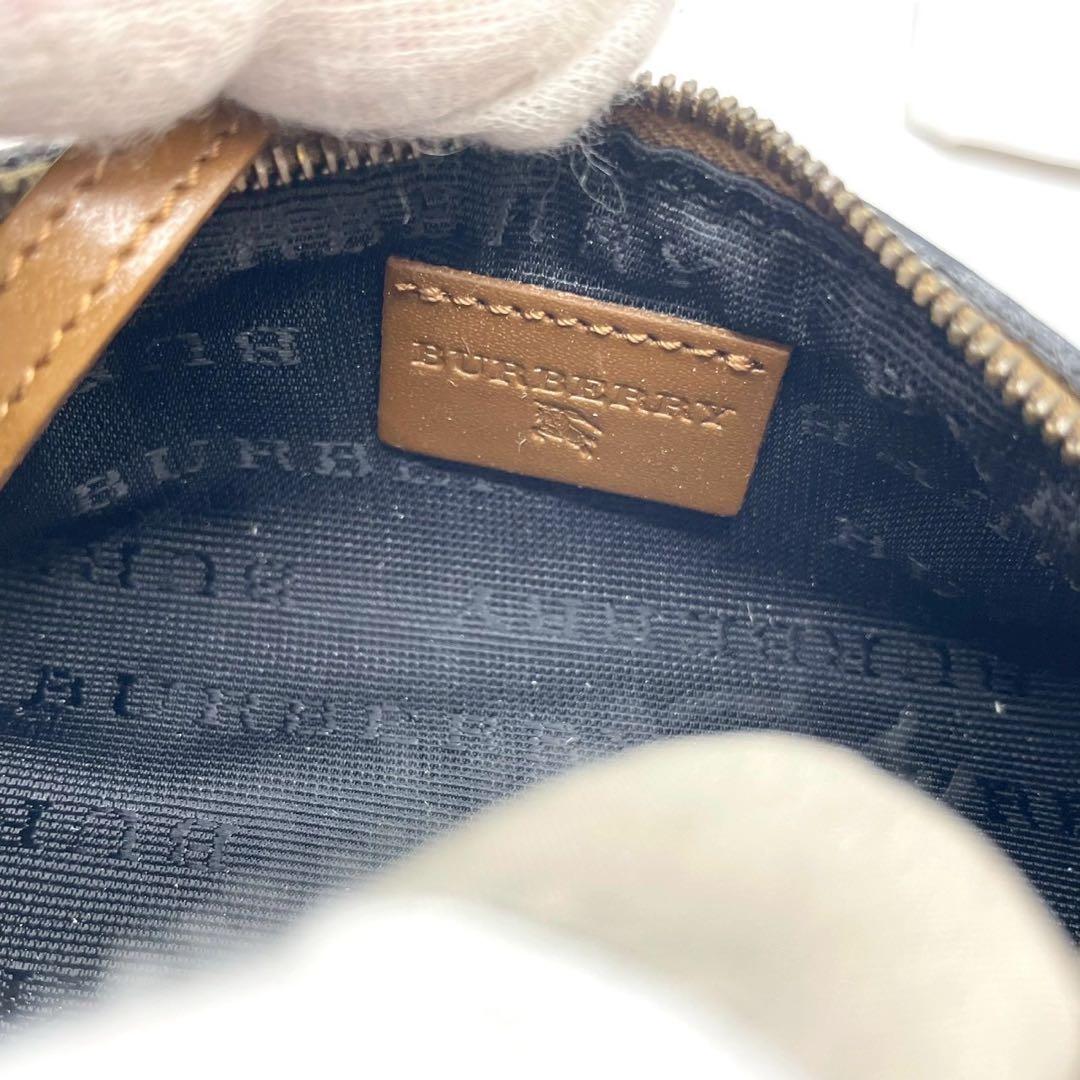新品タグ付き Burberry 小物入れ ポーチ ノバチェック　レザー　PVC