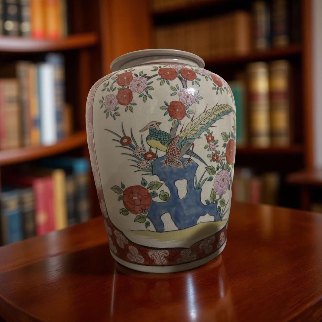 古い大きな伊万里焼 花と鳥のデザイン陶器壺