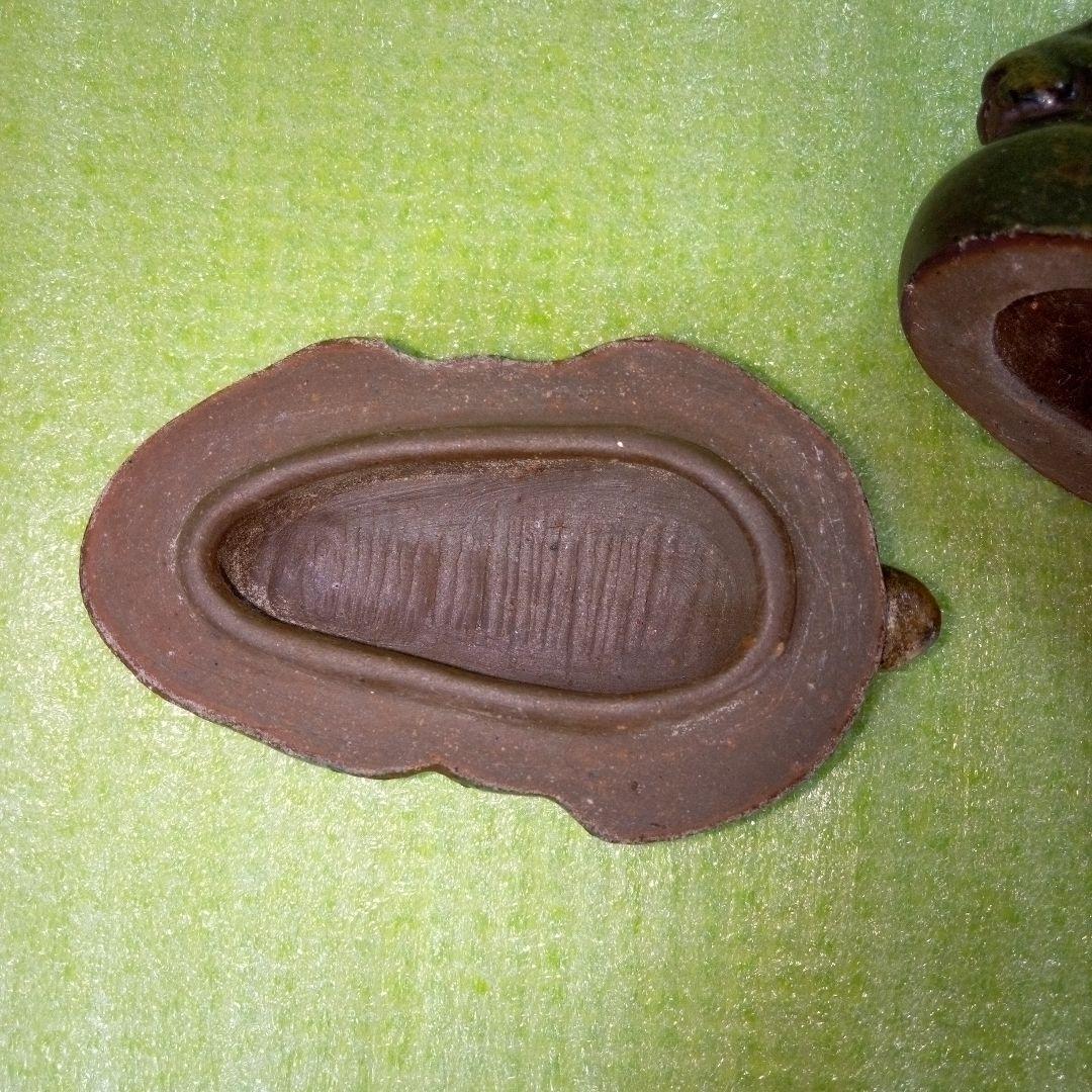 ウサギ型香合　アンティーク　レトロ　茶色　うさぎ　ラビット　リアル　陶器製？