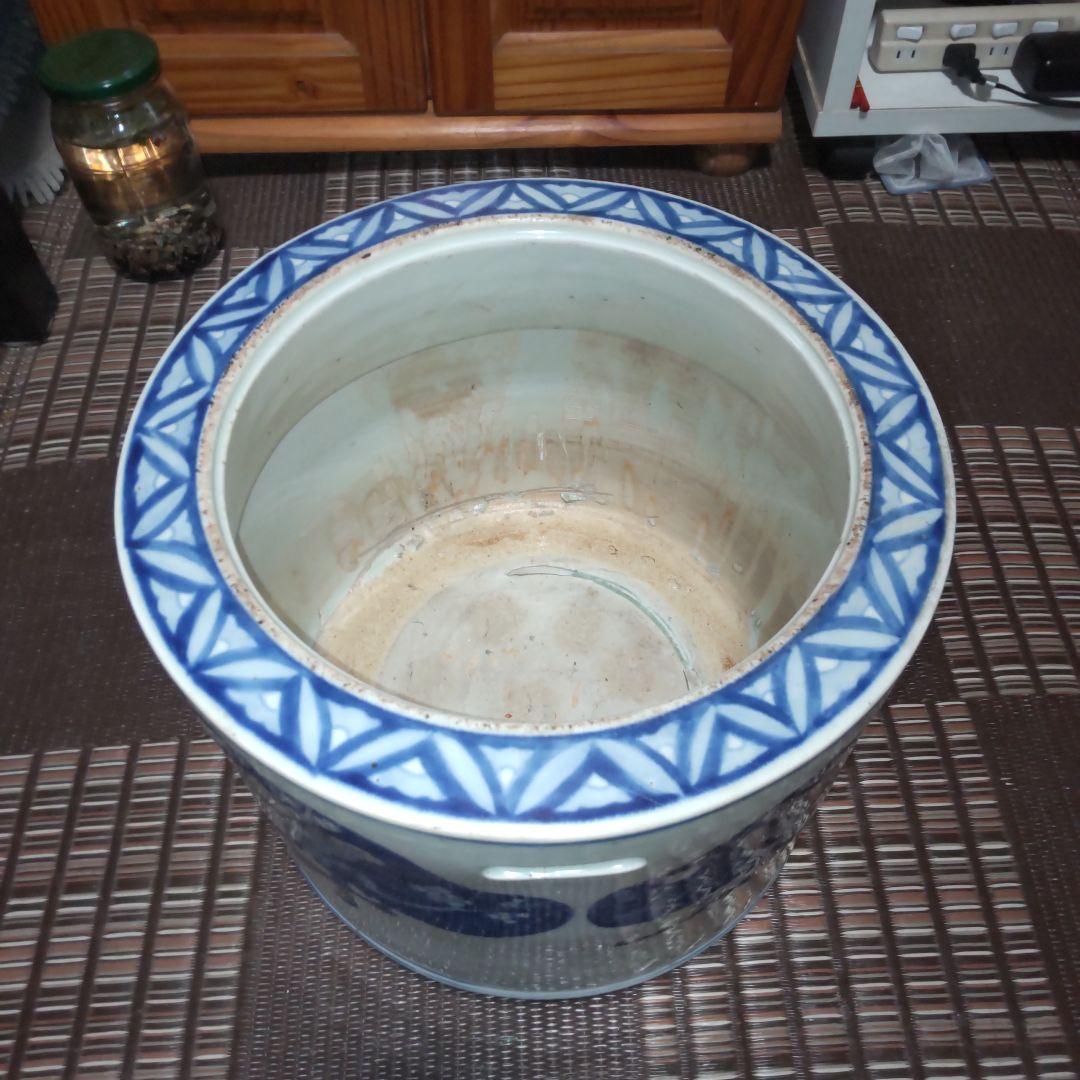 青い鳥と花模様の陶器 火鉢