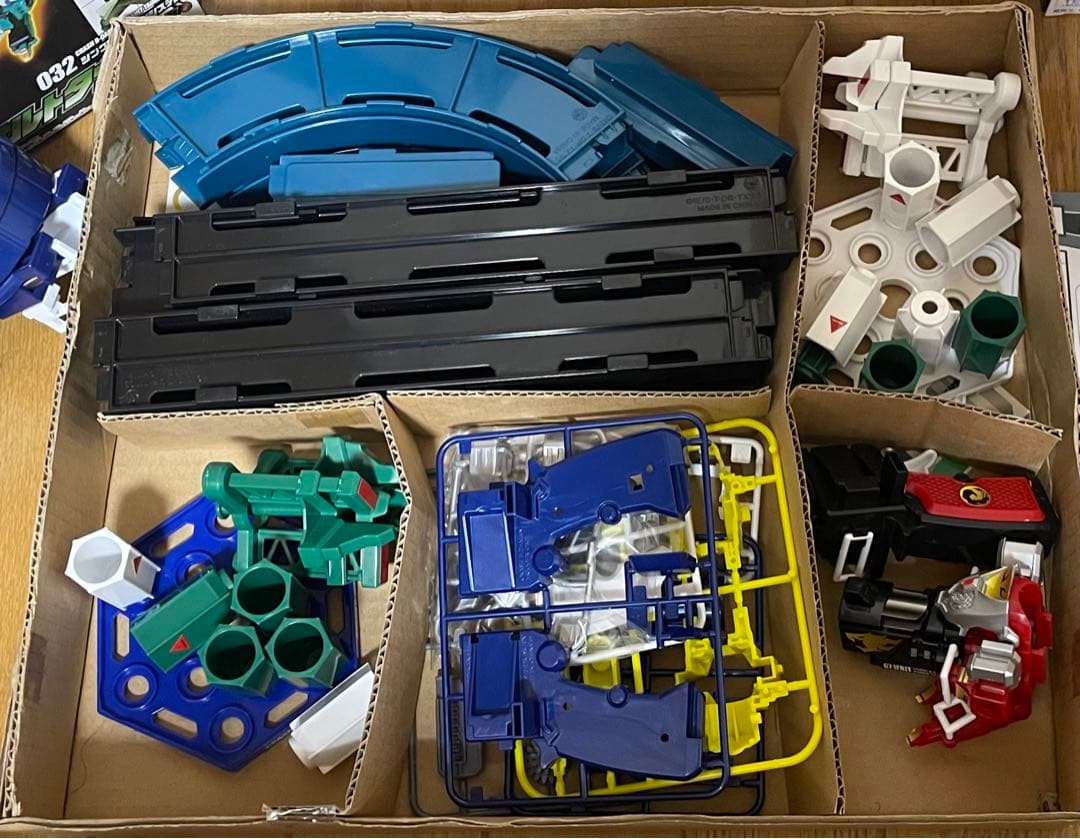 ビーダマン クラッシュタワーバトルセット 011開封済み