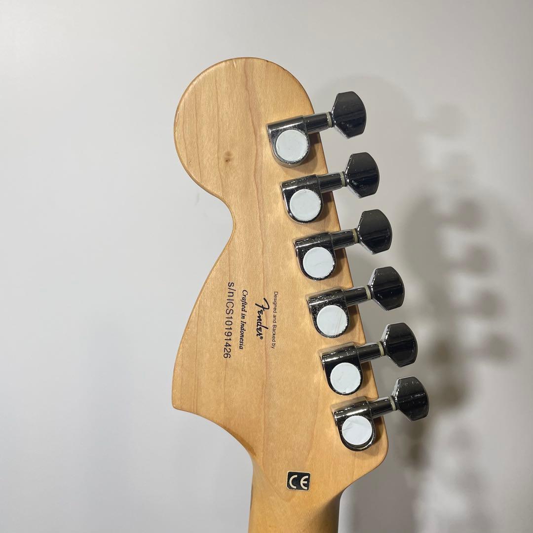 Squier Stratocaster Standard エレキギター