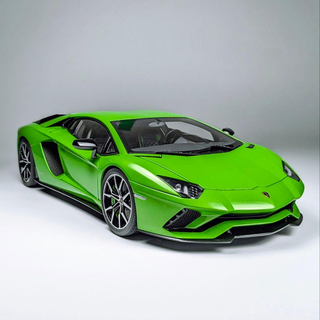 オートアート 1/18 ランボルギーニ アヴェンタドールS パールグリーン