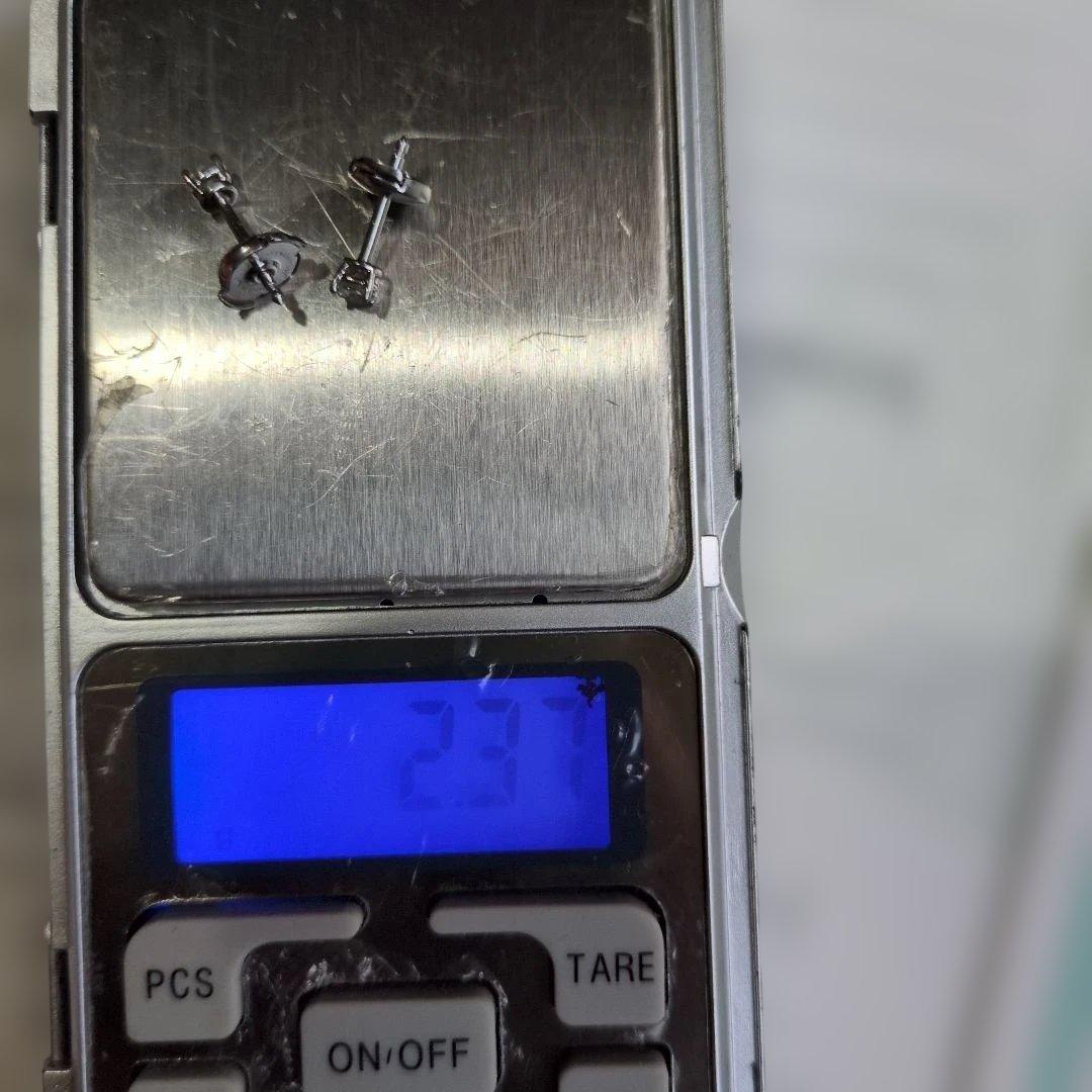 ティファニー ソリティアピアス 0.19ct×2 鑑定書 ディスクキャッチ