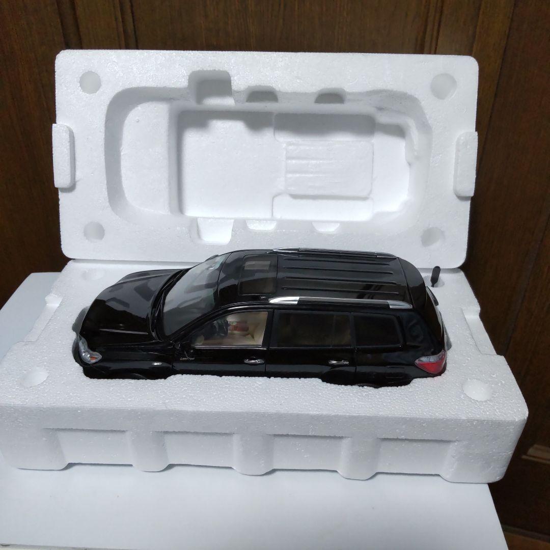 トヨタ ハイランダー ヴァンガード ブラック 1/18 中国トヨタ