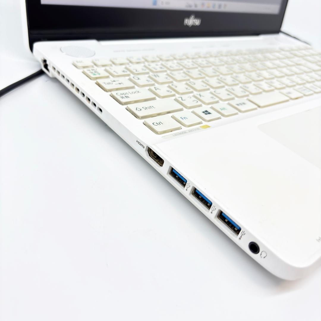 富士通 ノートパソコン Corei7 SSD メモリ16GB Win11 A32 ノートPC