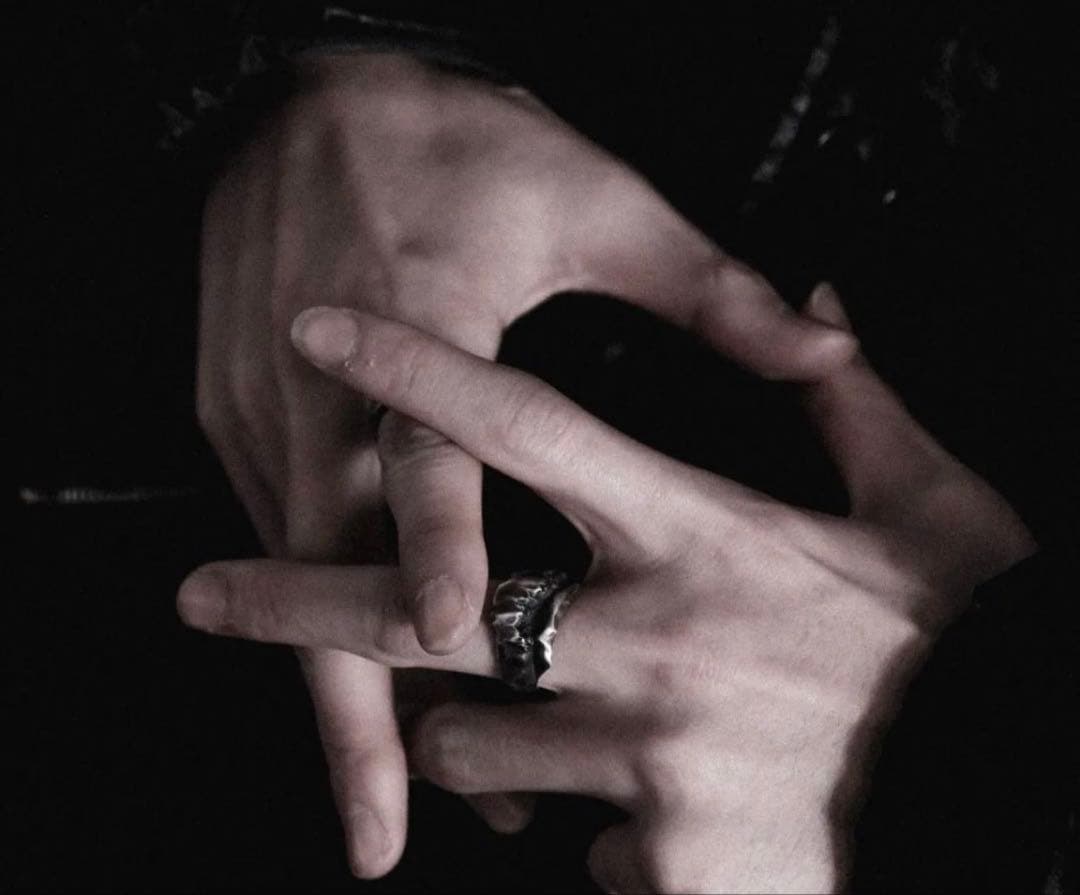 アクセサリー VAINON Cracked Ring