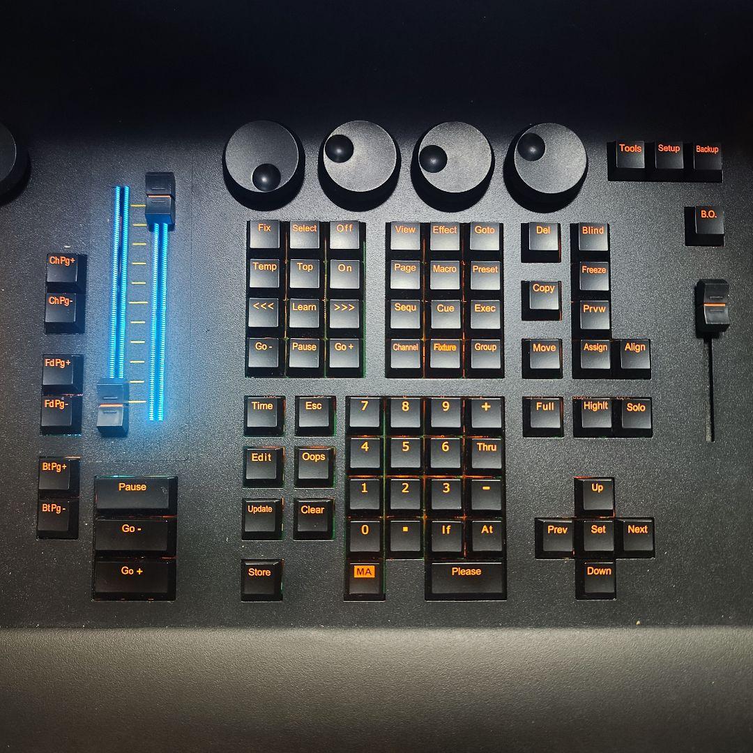 GrandMA2 T2Console 価格交渉◎