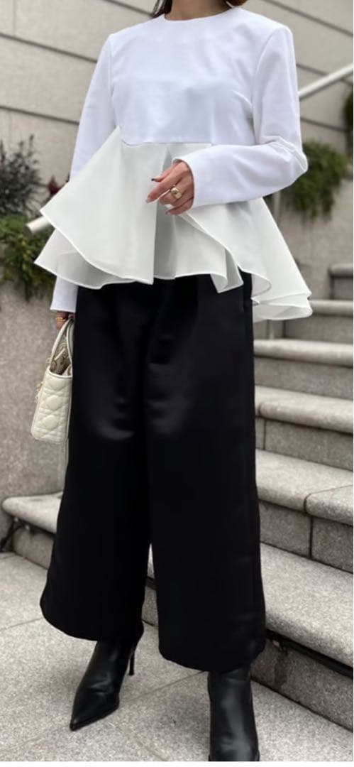 heve. サテンフレアガウチョパンツネイビー