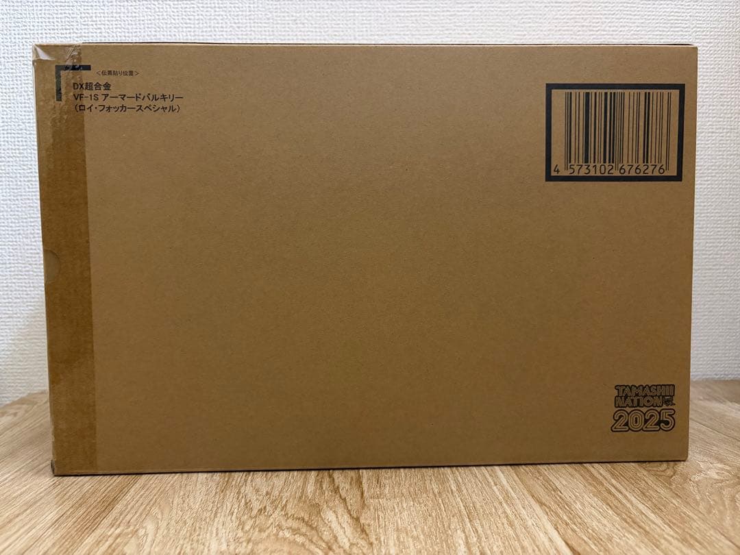 新品　DX超合金 VF-1S アーマードバルキリー（ロイ・フォッカースペシャル）