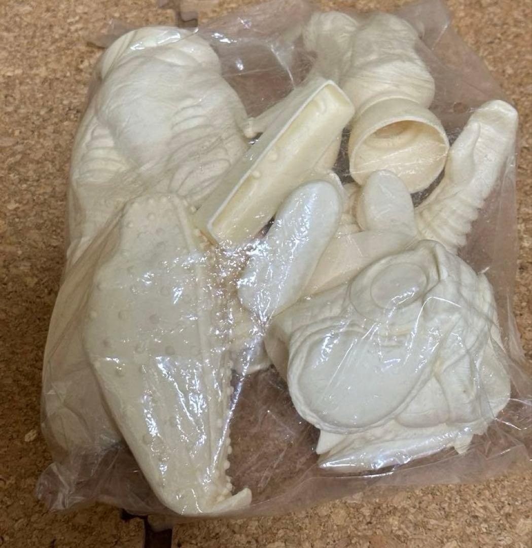 wave 1/182 ゼットン ソフビ