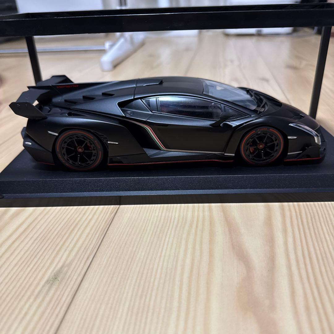Lamborghini Veneno ミニカー 1/18