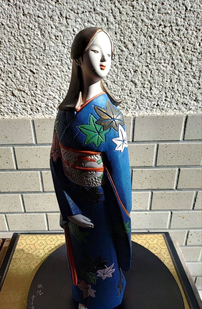 博多人形　孤悲　川崎幸子作 川崎幸子 博多人形 『桜月夜』 | 東京書芸館公式ウェブサイト - 国内外