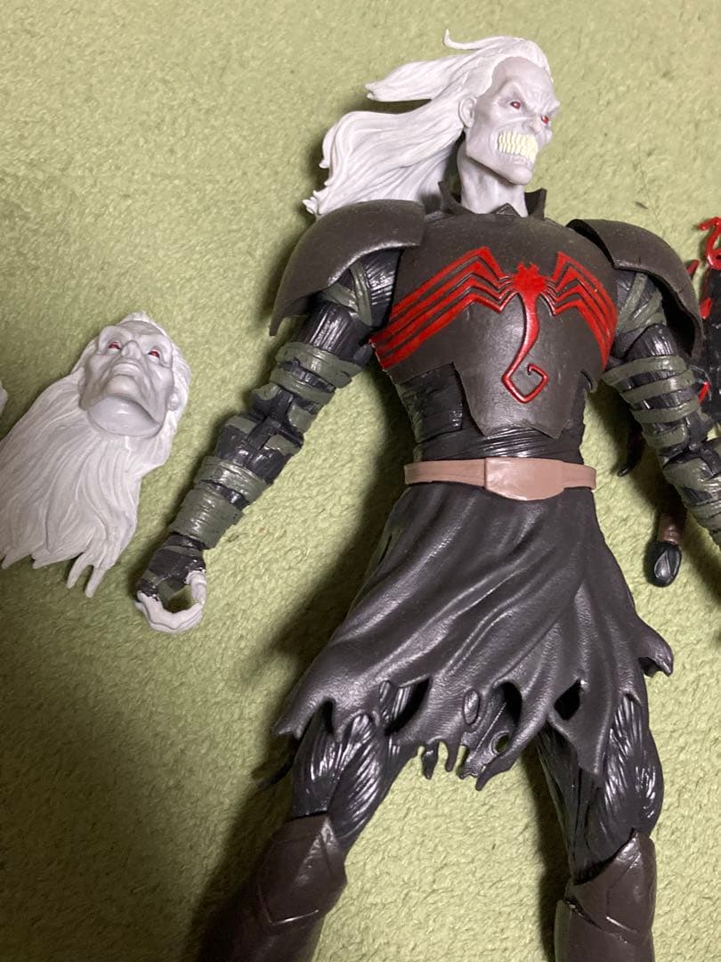 マーベルレジェンド ヴェノム ヌル 開封品 箱痛み