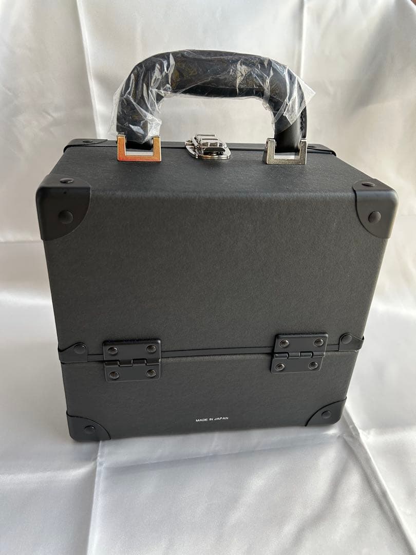 【新品未使用】シュウウエムラ　メイクアップボックスミニ