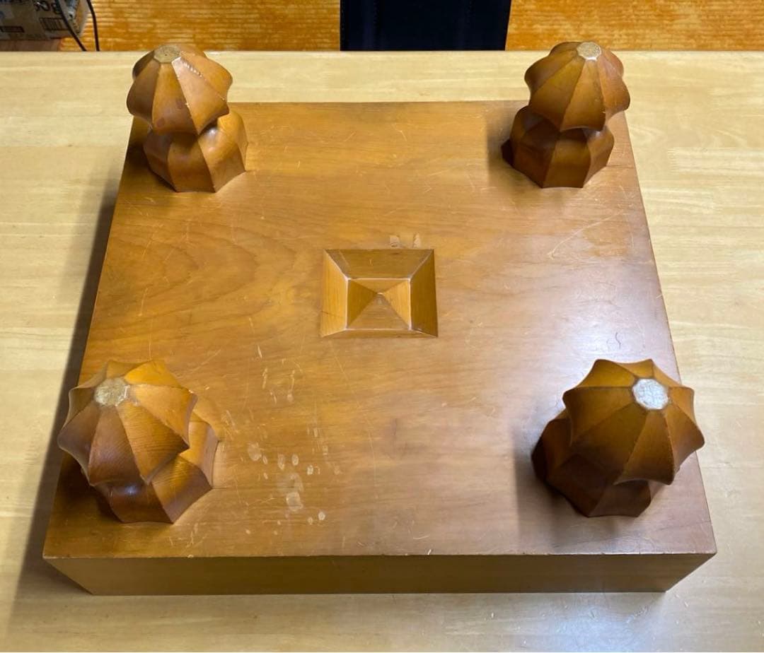 高級囲碁盤 囲碁盤 本蛤碁石 那智黒石 碁笥 へそ有り 蓋付き セット