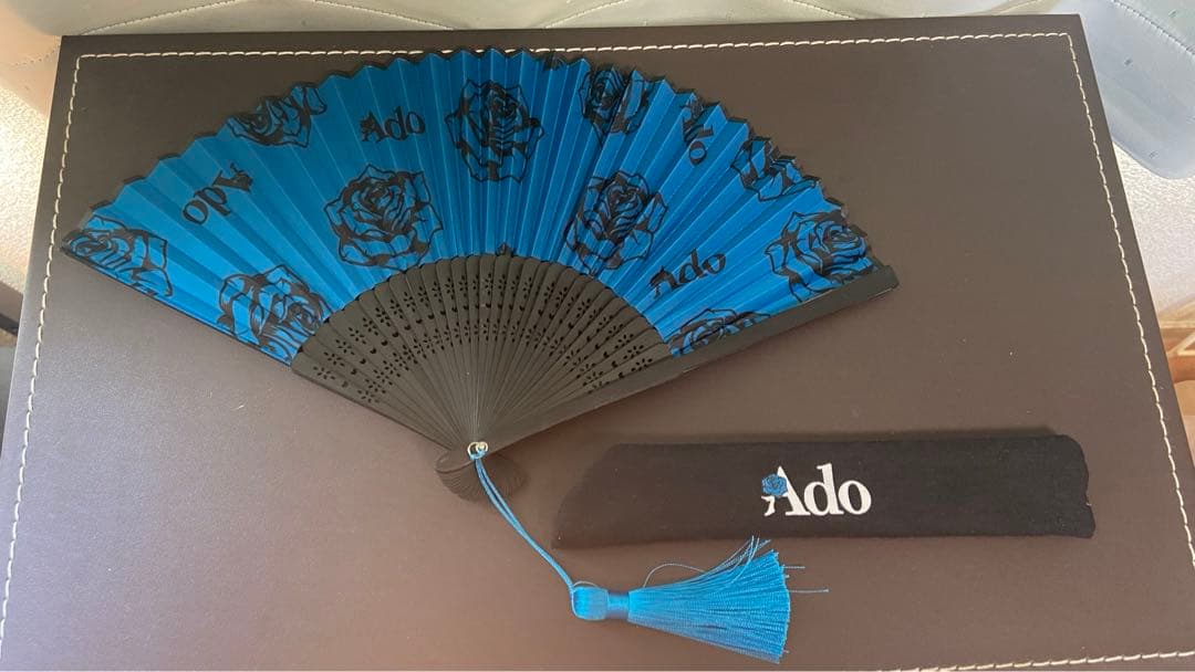 Ado モナリザの横顔 いいセンスな扇子