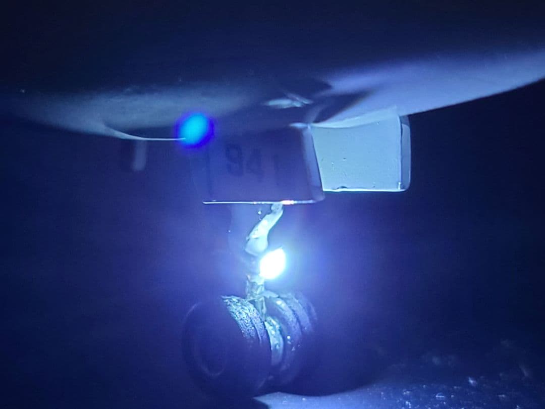 JAL ボーイング 777 - 300er LED仕様 完成品