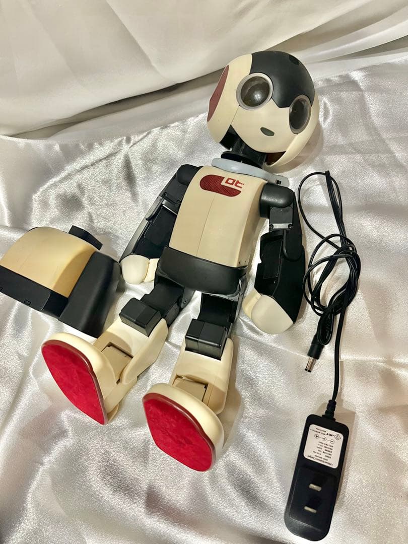 コミュニケーションロボット Robi 初代？ ジャンク品 - メルカリ
