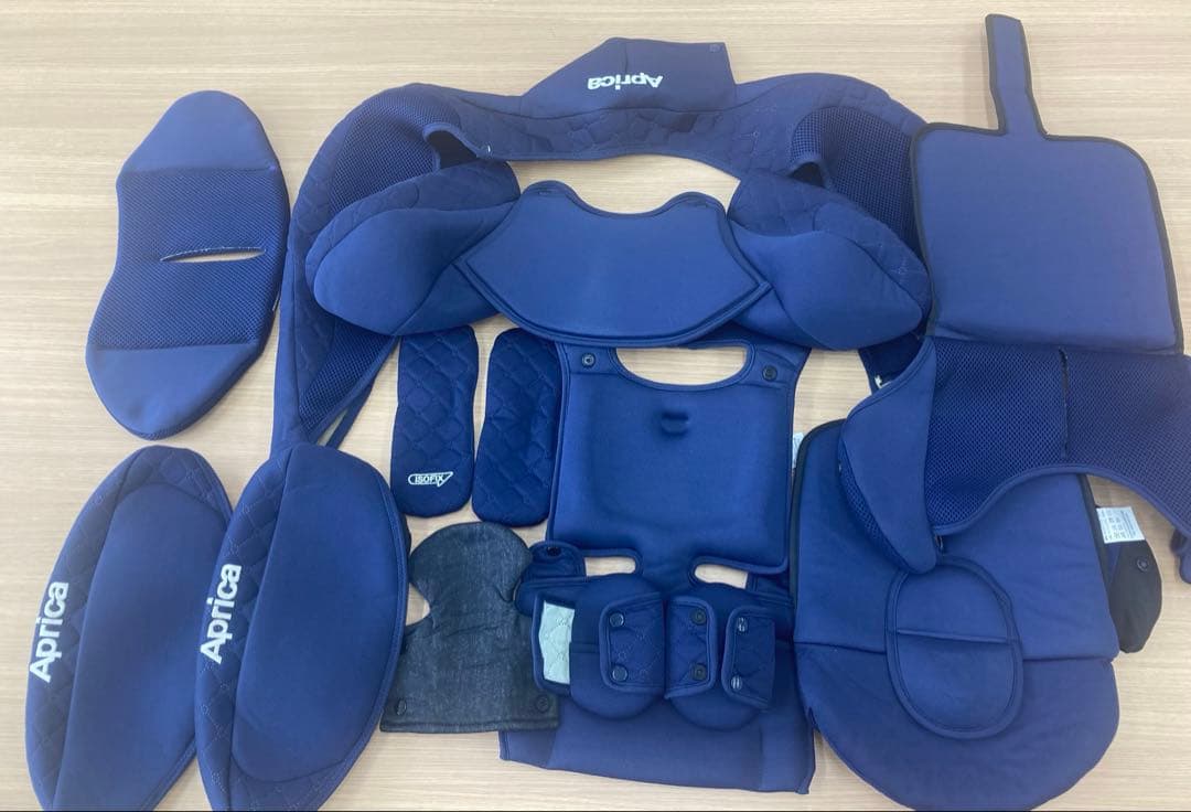 ゆうゆ⭐︎⭐️【可変式】フラディアグロウプレミアムISOFIXチャイルドシート