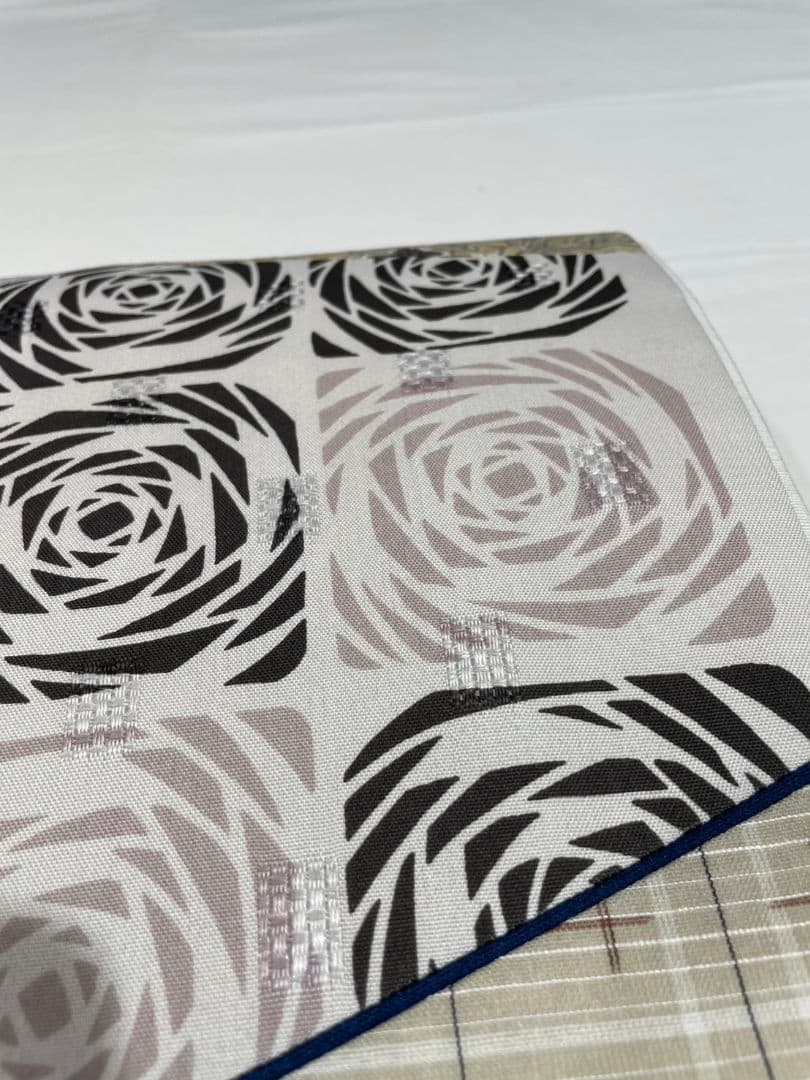 おきもの愛好家向き】新年未使用 正絹 切り嵌め袋帯