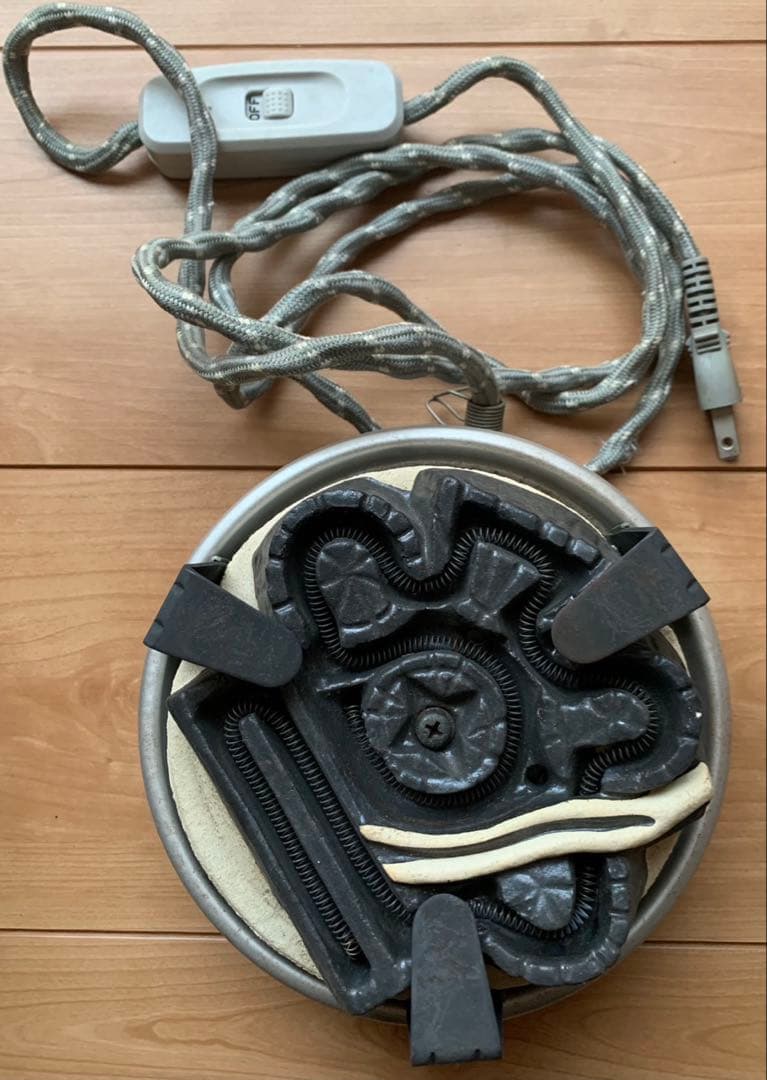 茶道具 鉄風炉 電気ヒーターと台座付き